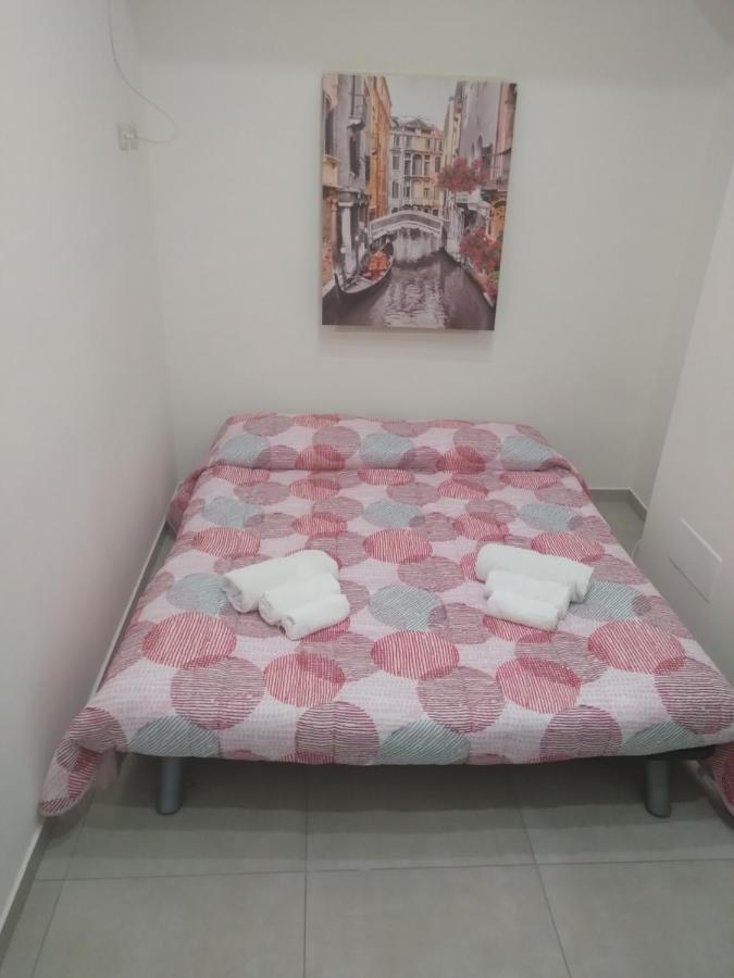 House Holidays A.S. Rooms Catania Eksteriør bilde